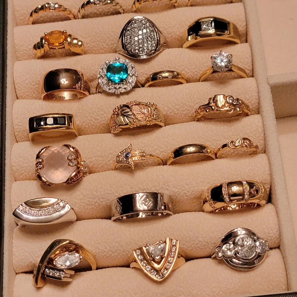 14kt and 18 Kt Yellow Gold Inventory - Picture 3 of 6